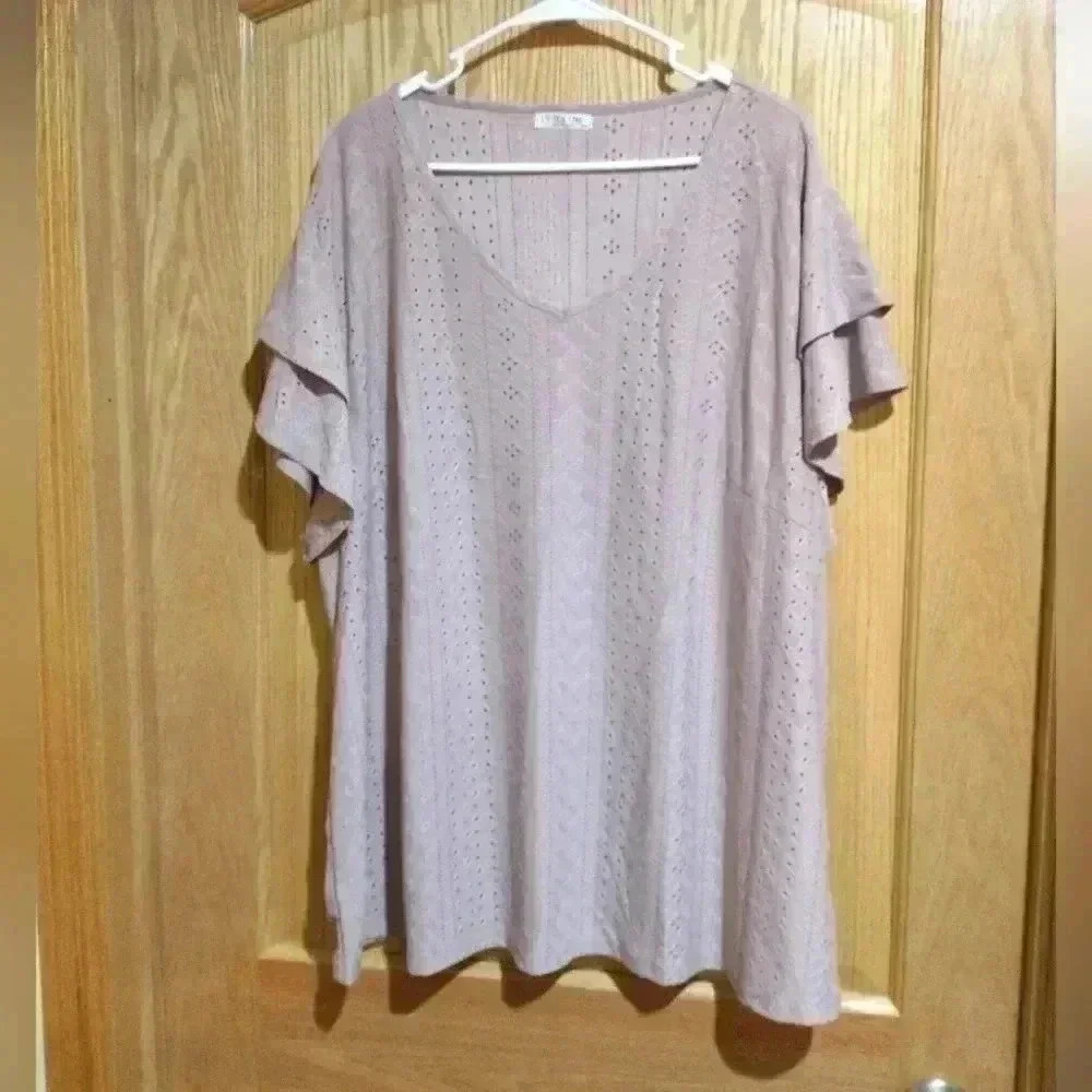 In Voland 24W pink eyelet top lightweight breathable pink NWOT